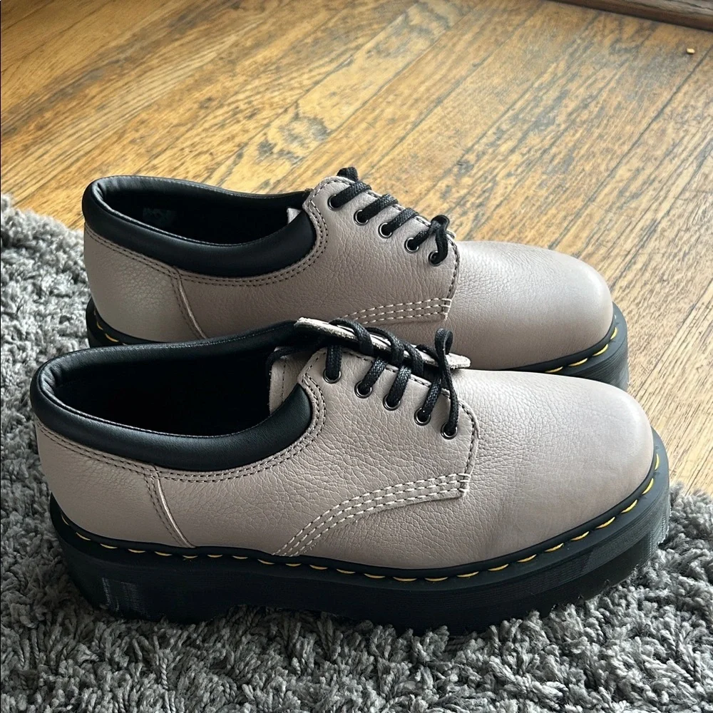 Dr Martens 8053 Quad Womens Size 10 Leather Derby Oxford Shoes Pisa Taupe